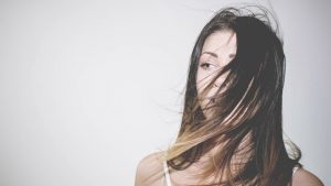 7 recettes de soins hydratants naturels pour cheveux à faire soi-même