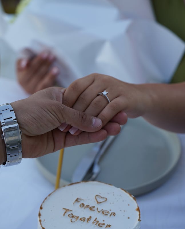 Alliance de mariage : comment choisir un bijou élégant et durable