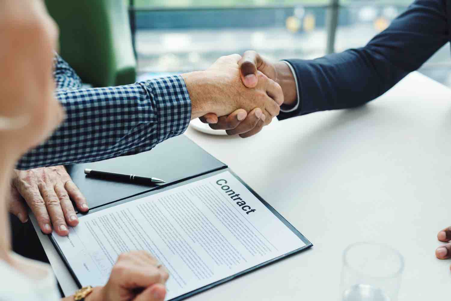 contrat commercial